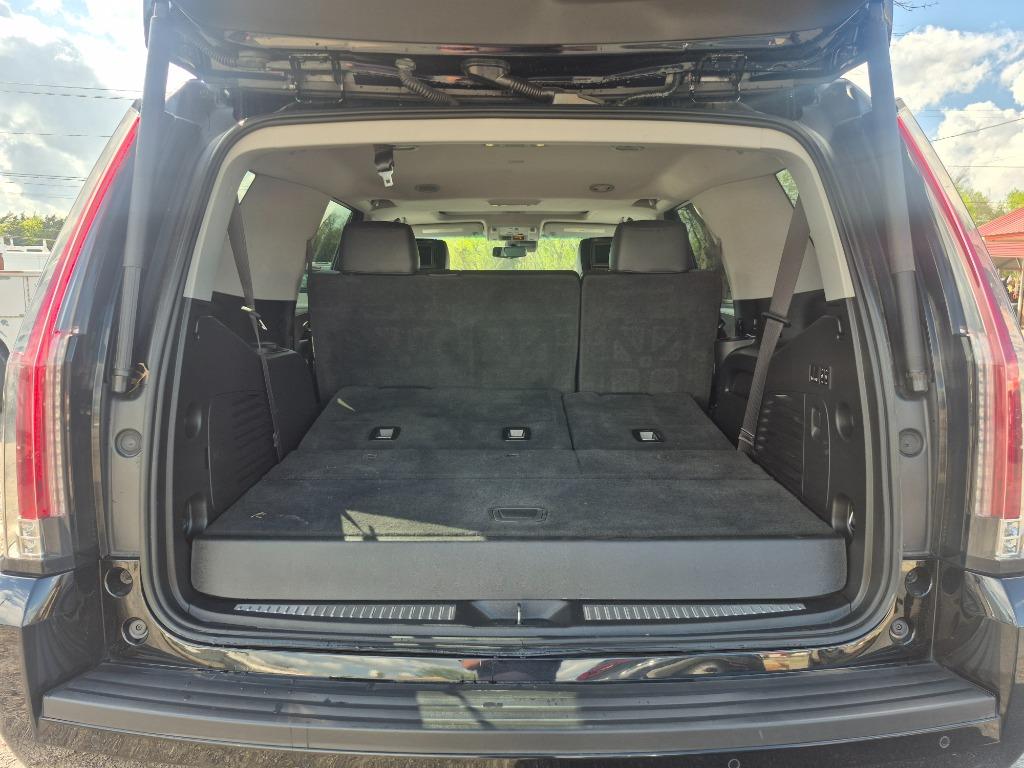 2018 Cadillac Escalade - $22,999