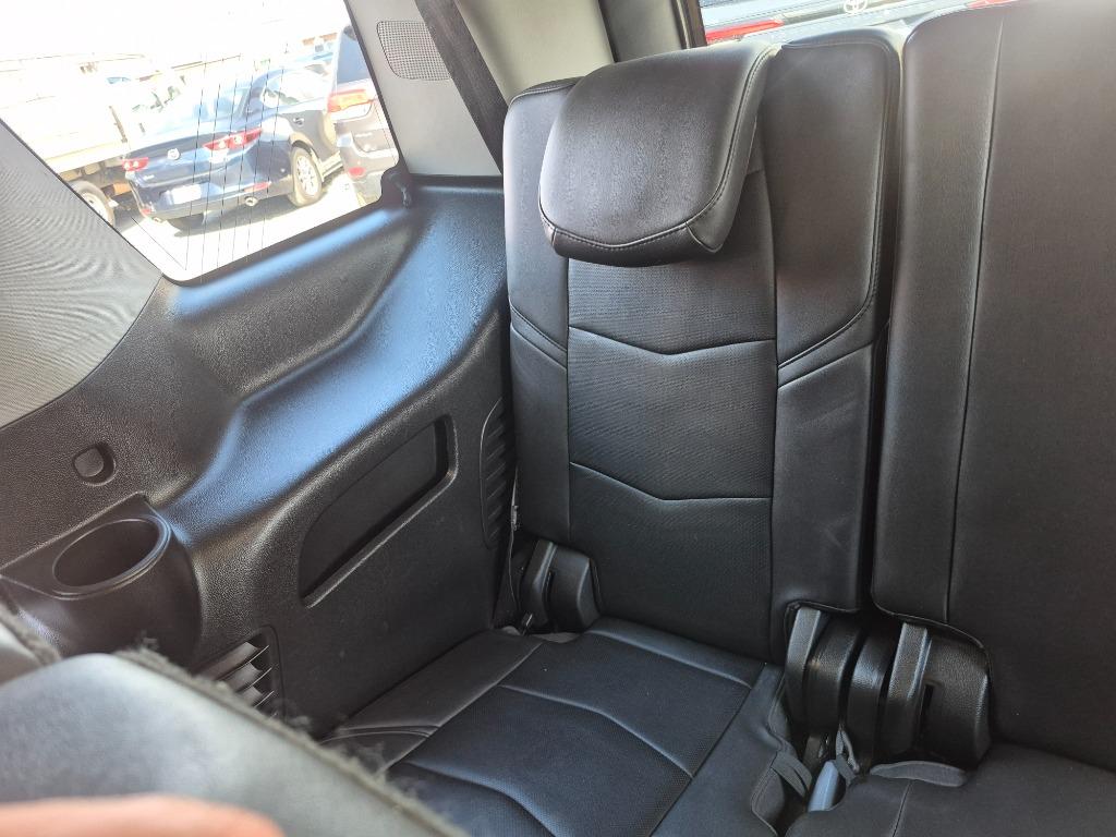 2018 Cadillac Escalade - $22,999