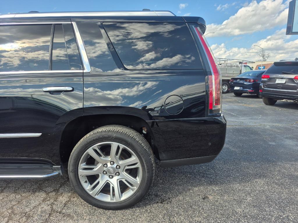 2018 Cadillac Escalade - $22,999
