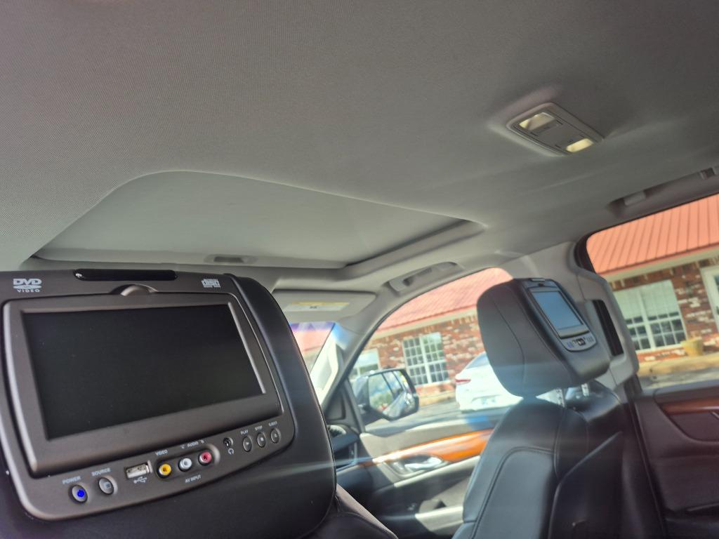 2018 Cadillac Escalade - $22,999