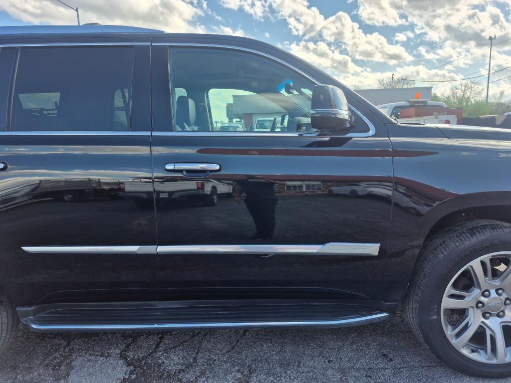 2018 Cadillac Escalade - $22,999