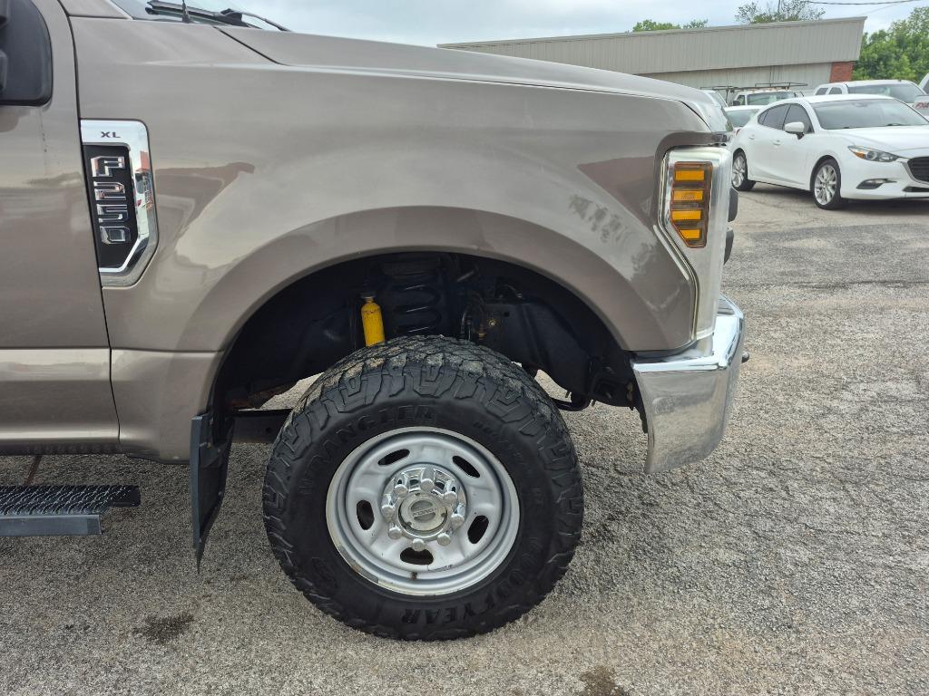 2019 Ford F-250 - $17,999