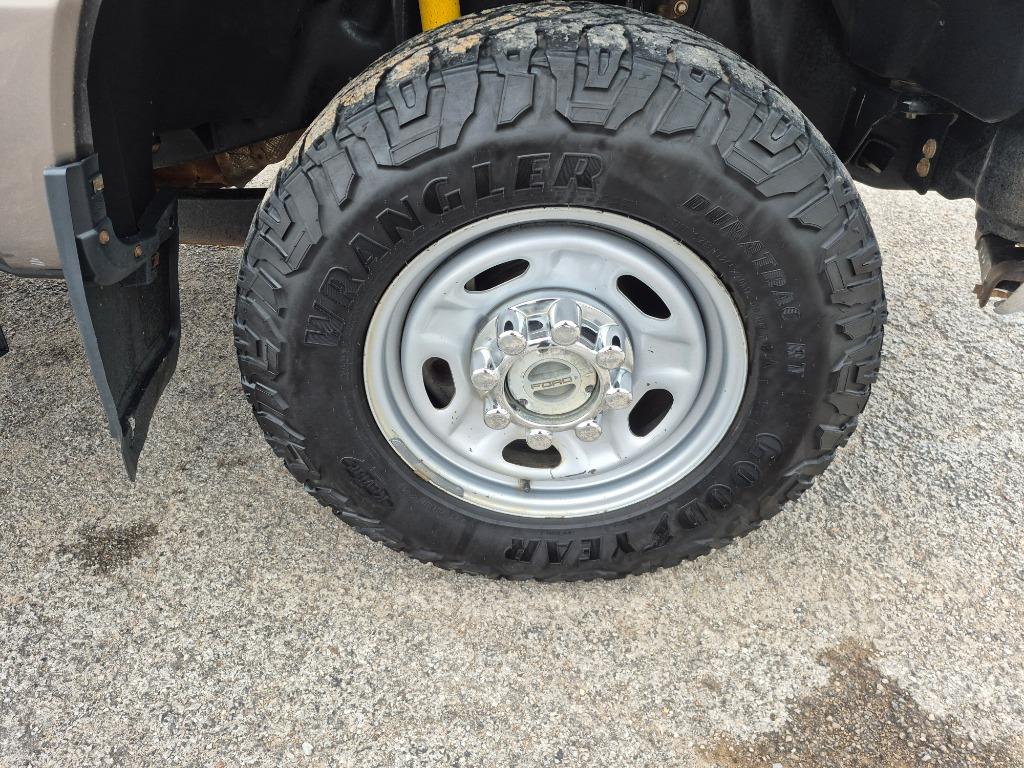 2019 Ford F-250 - $17,999