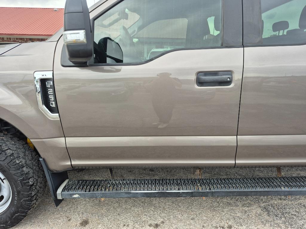 2019 Ford F-250 - $17,999