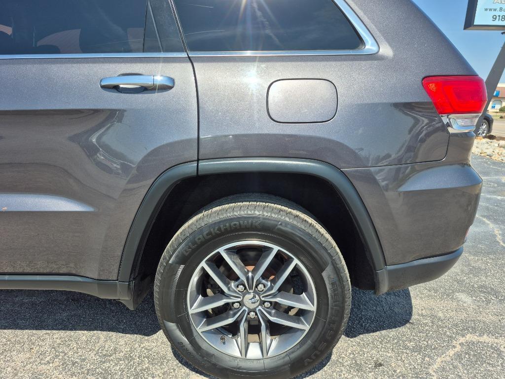 2018 Jeep Cherokee - $15,999