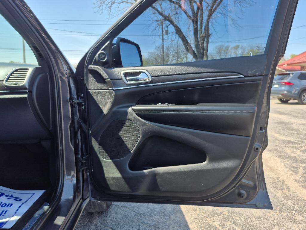 2018 Jeep Cherokee - $15,999