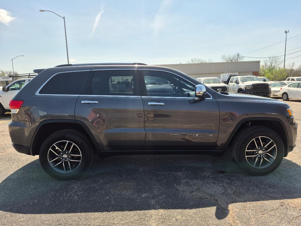 2018 Jeep Cherokee - $15,999
