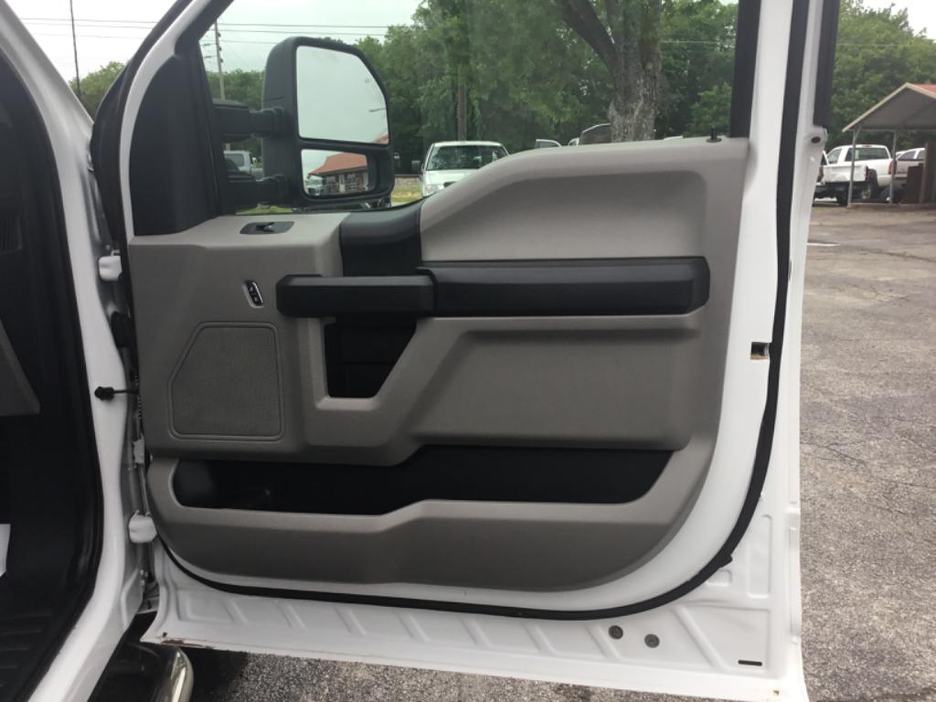 2019 Ford F-250 - $20,999