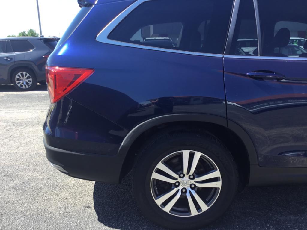 2016 Honda Pilot - $8,999