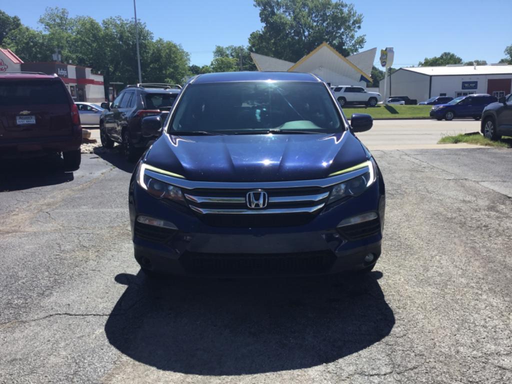 2016 Honda Pilot - $8,999