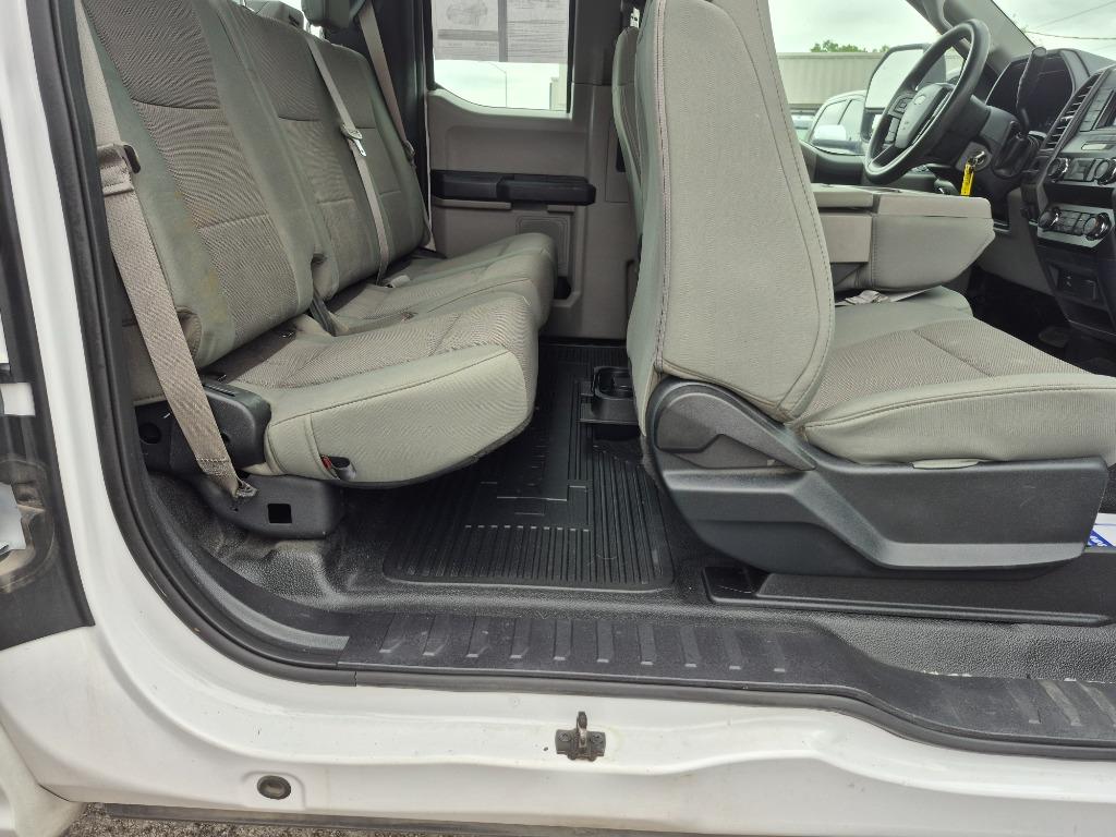 2019 Ford F-350 - $18,999