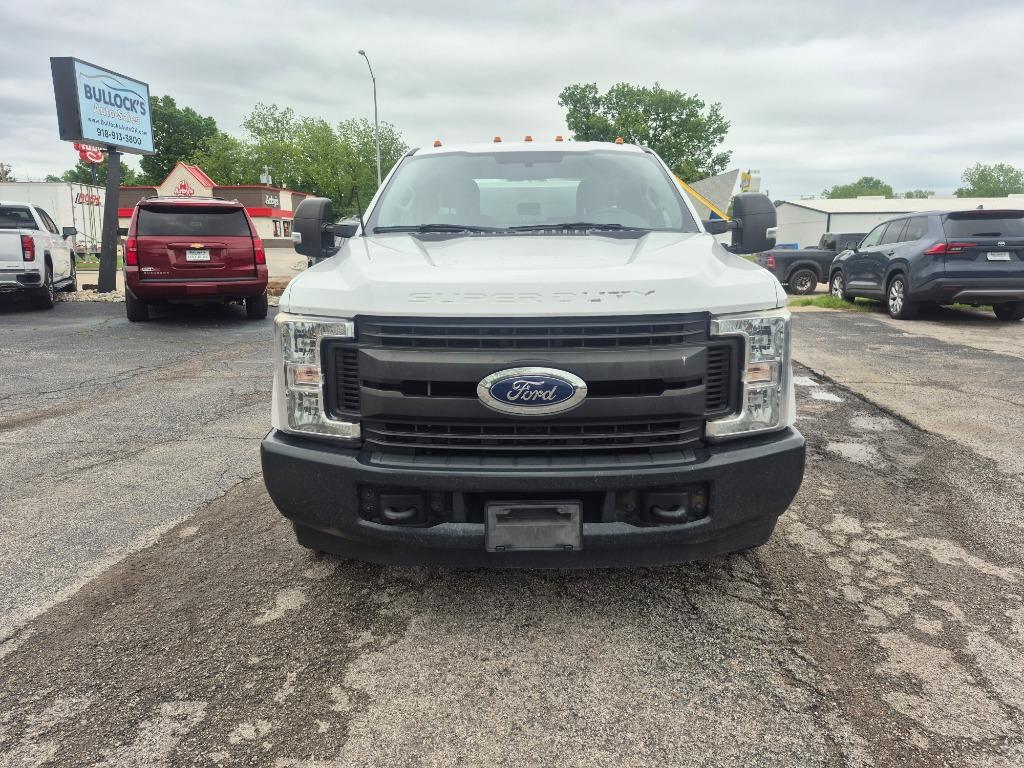 2019 Ford F-350 - $18,999