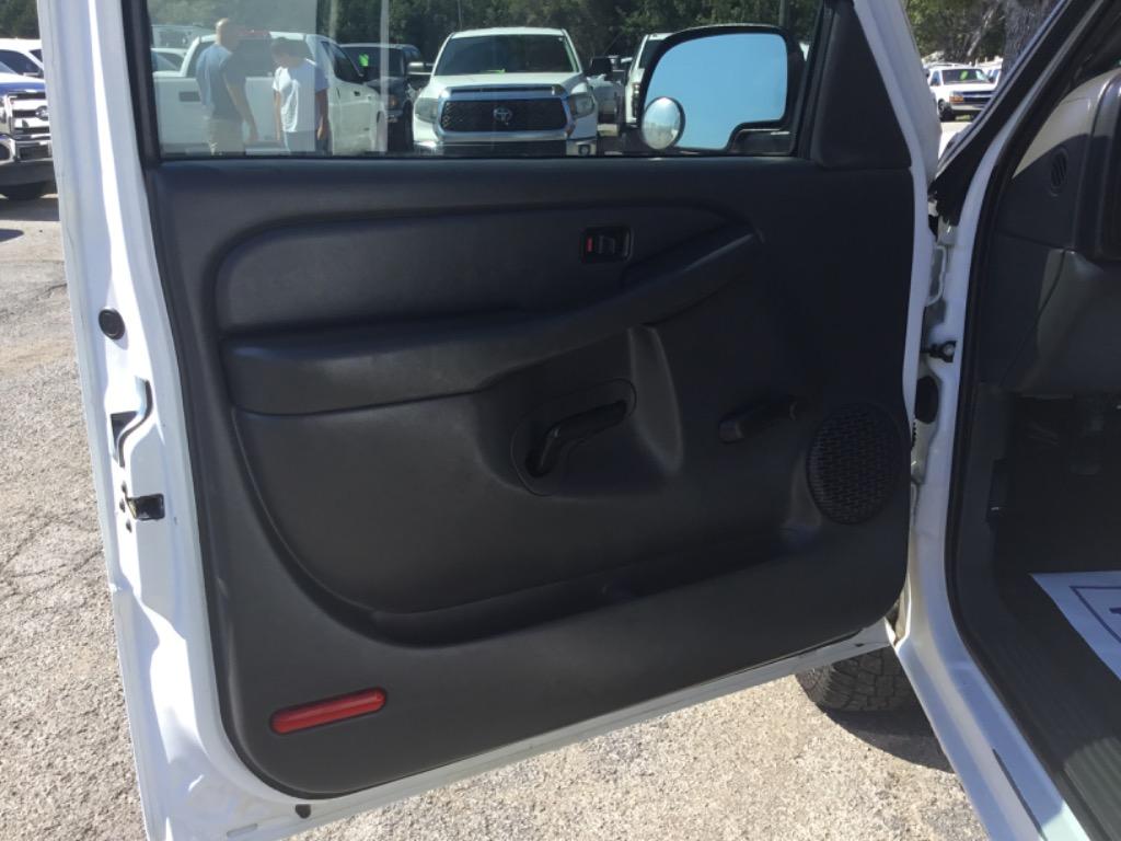 2004 Chevrolet Silverado - $3,999
