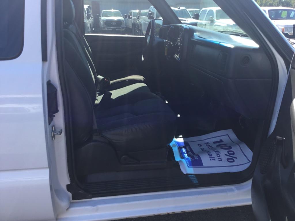2004 Chevrolet Silverado - $3,999