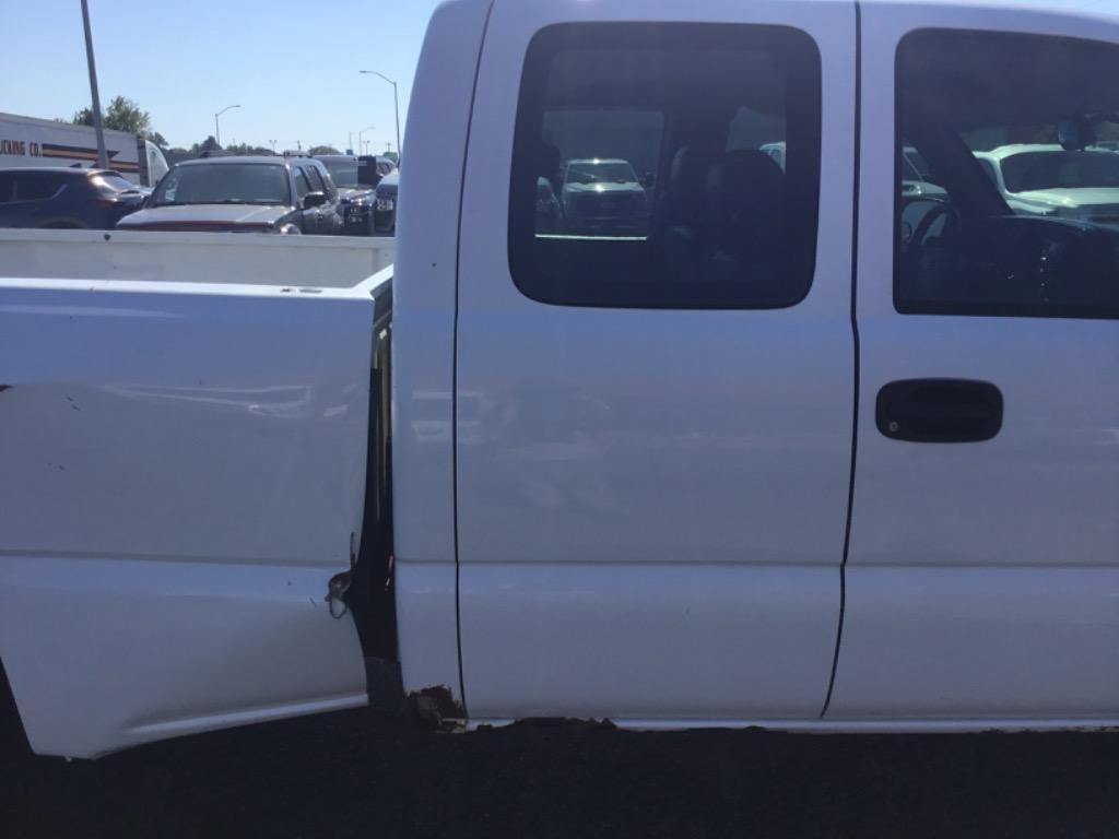 2004 Chevrolet Silverado - $3,999