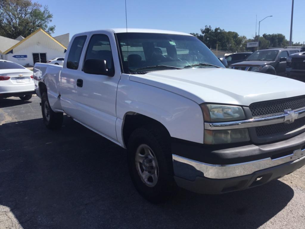 2004 Chevrolet Silverado - $3,999