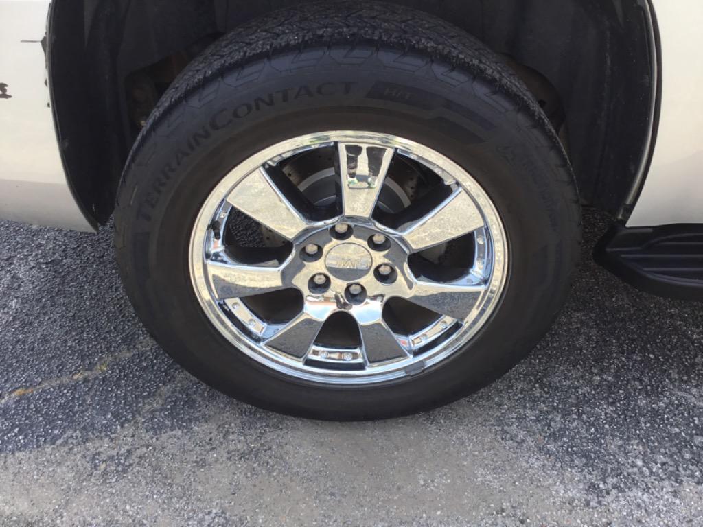 2013 GMC Yukon - $8,999