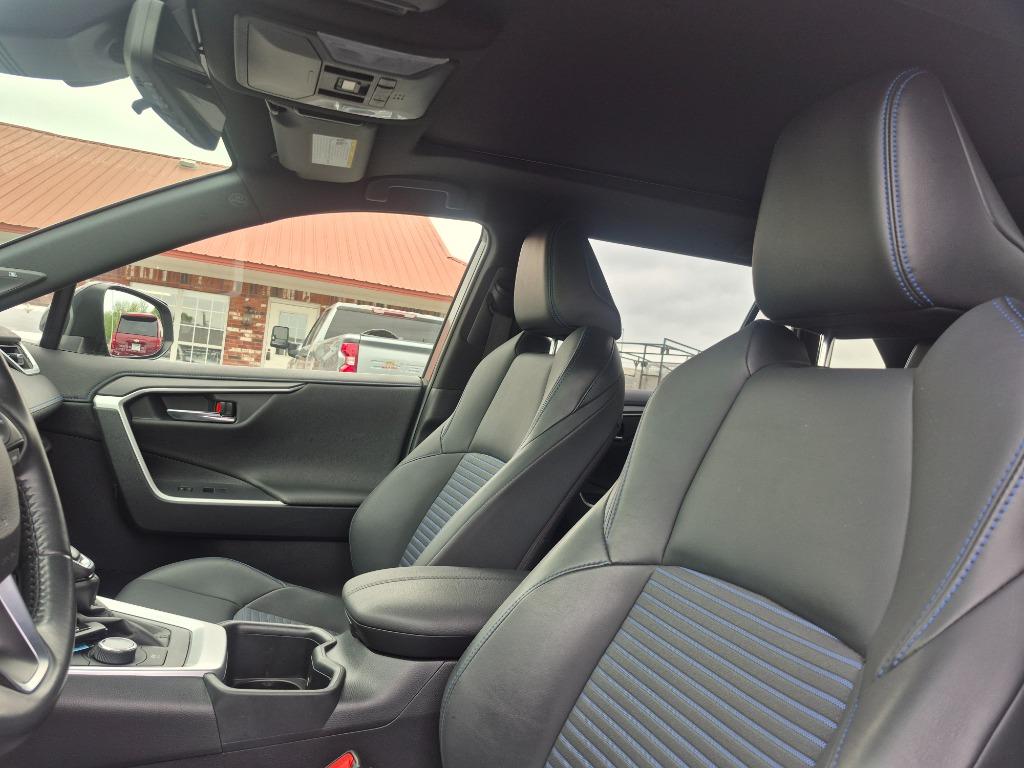 2022 Toyota RAV4 - $31,999