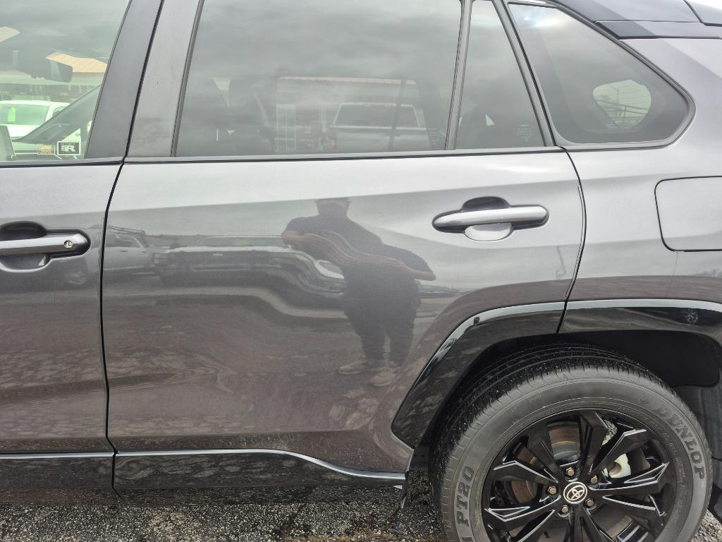2022 Toyota RAV4 - $31,999
