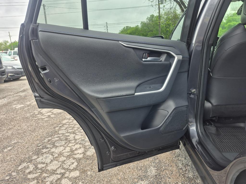 2022 Toyota RAV4 - $31,999