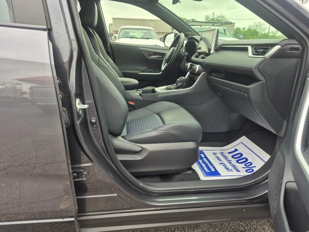 2022 Toyota RAV4 - $31,999