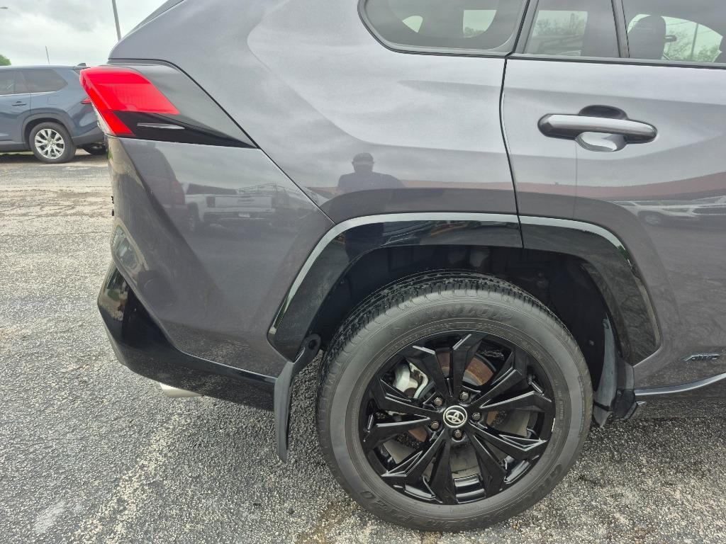 2022 Toyota RAV4 - $31,999