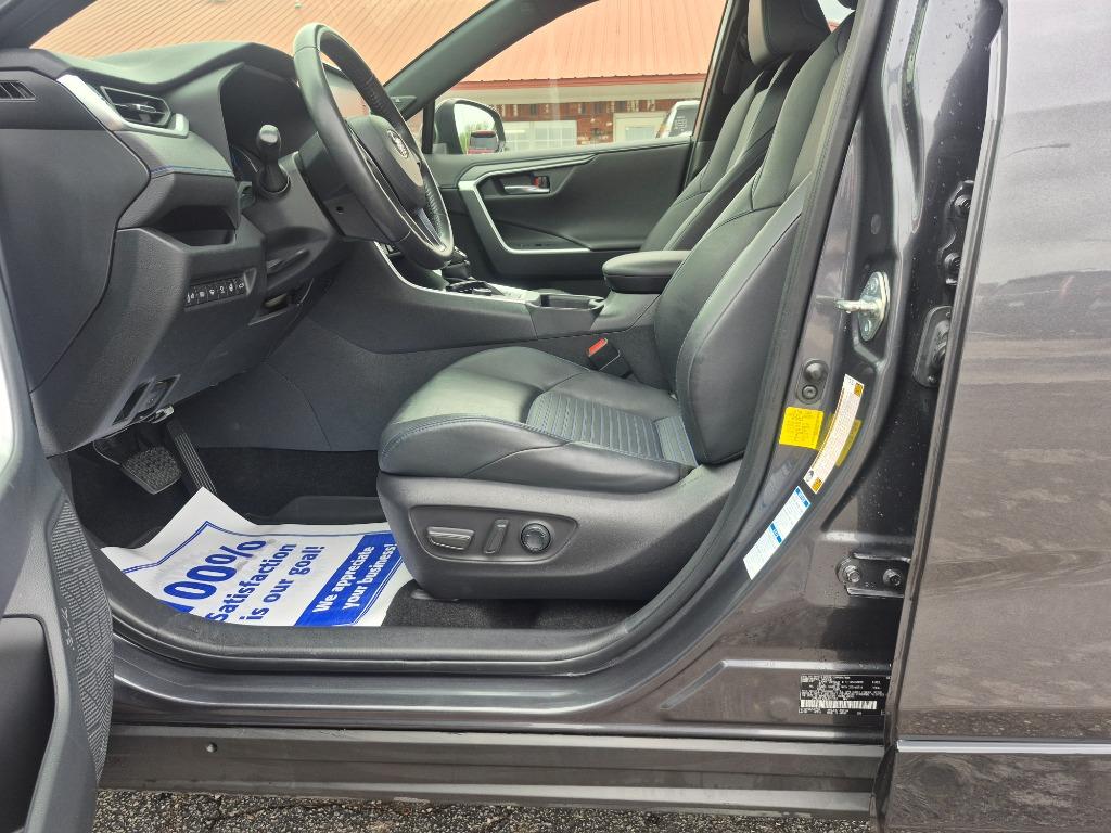 2022 Toyota RAV4 - $31,999