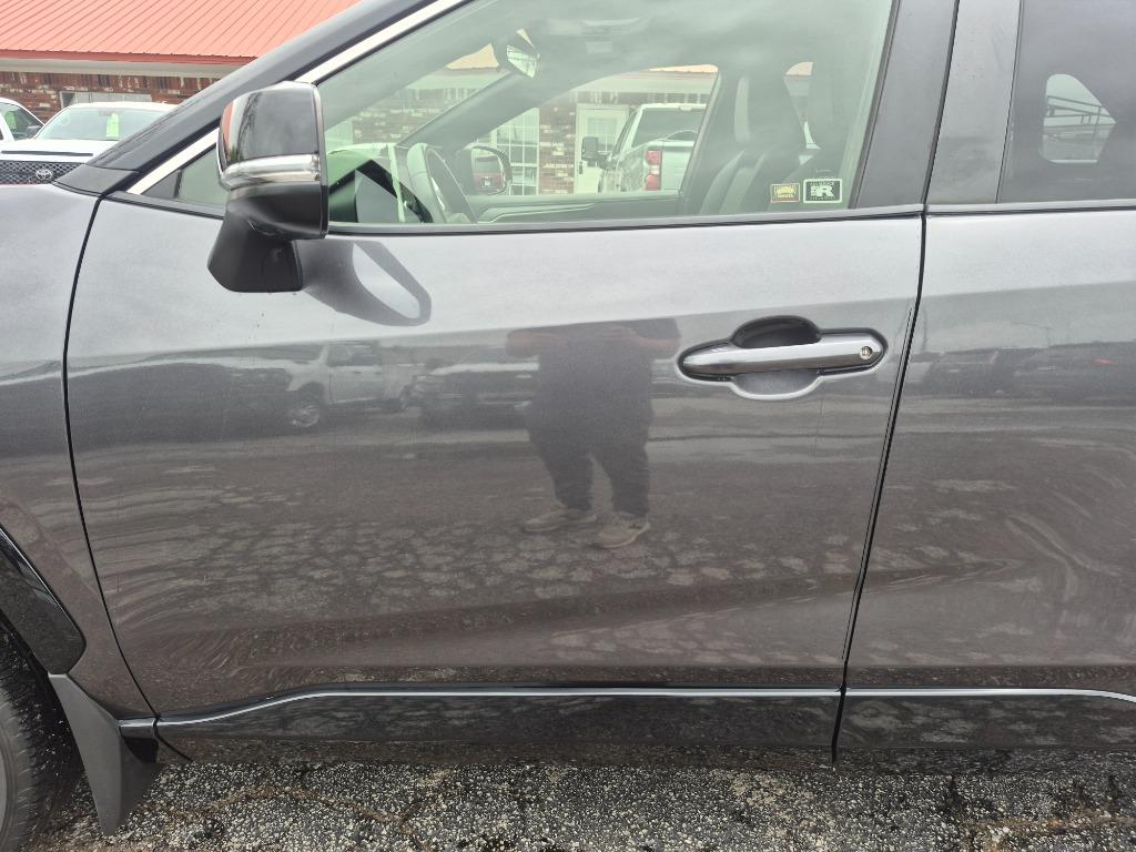 2022 Toyota RAV4 - $31,999