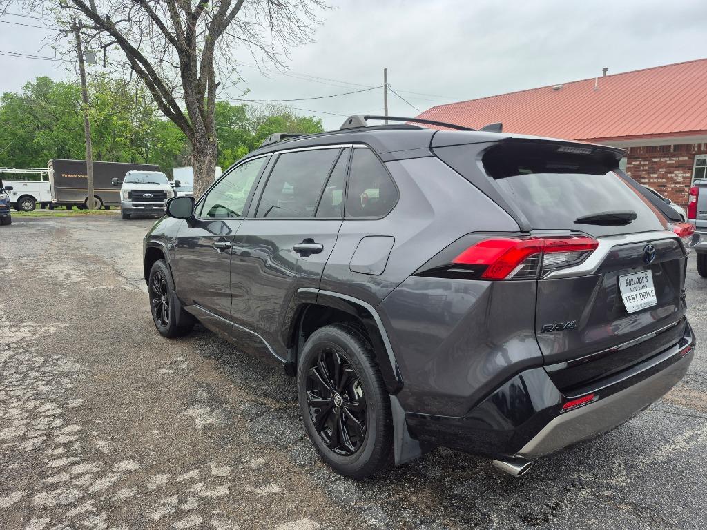 2022 Toyota RAV4 - $31,999