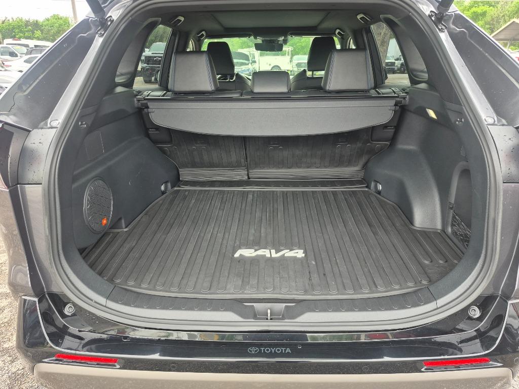 2022 Toyota RAV4 - $31,999