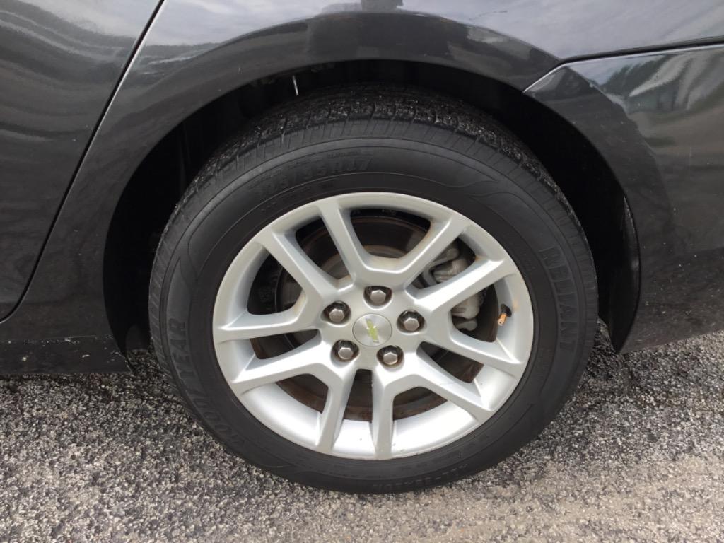 2015 Chevrolet Malibu - $7,999