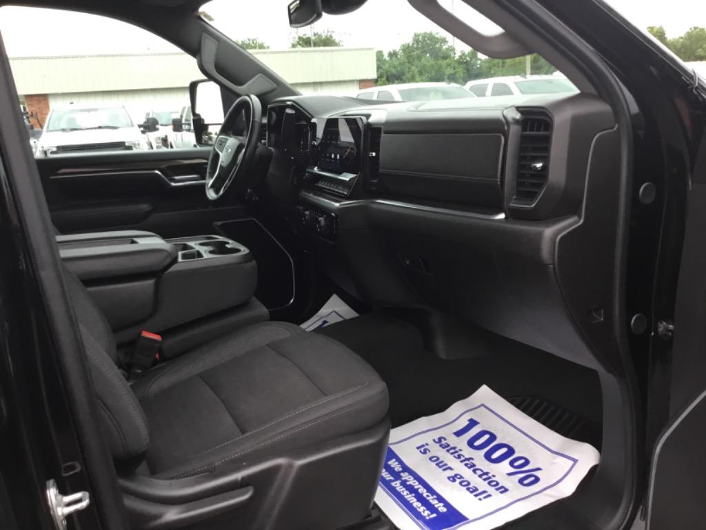 2025 Chevrolet Silverado 3500 - $57,999