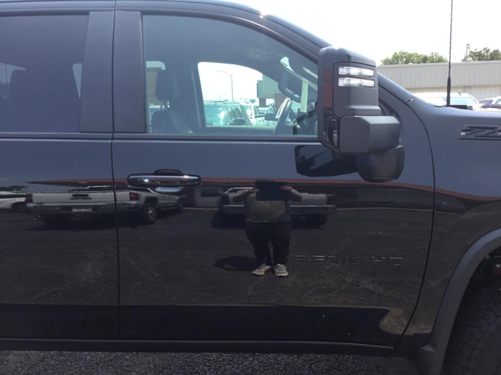 2025 Chevrolet Silverado 3500 - $57,999