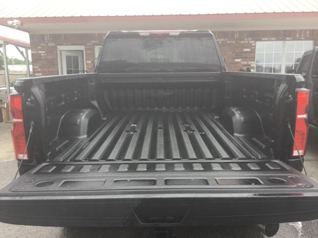 2025 Chevrolet Silverado 3500 - $57,999