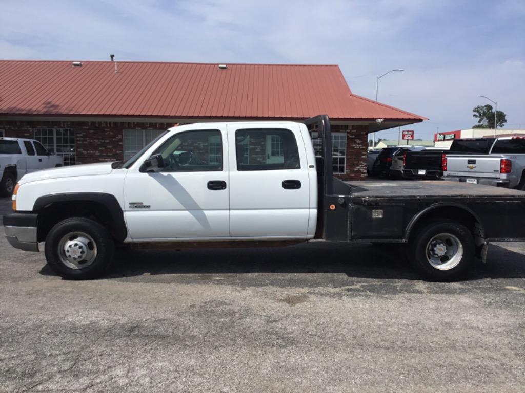 2005 Chevrolet Silverado 3500 - $16,999