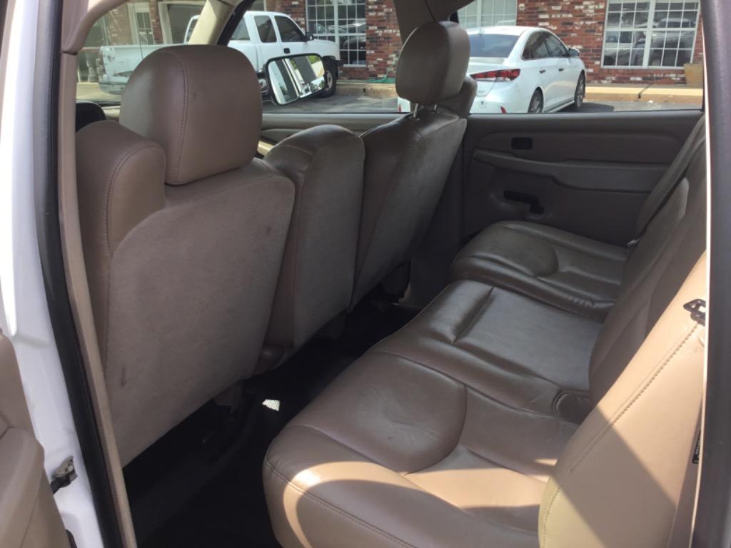 2005 Chevrolet Silverado 3500 - $16,999