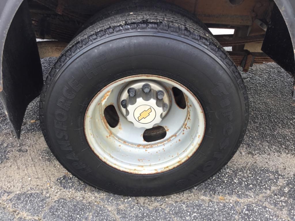 2005 Chevrolet Silverado 3500 - $16,999