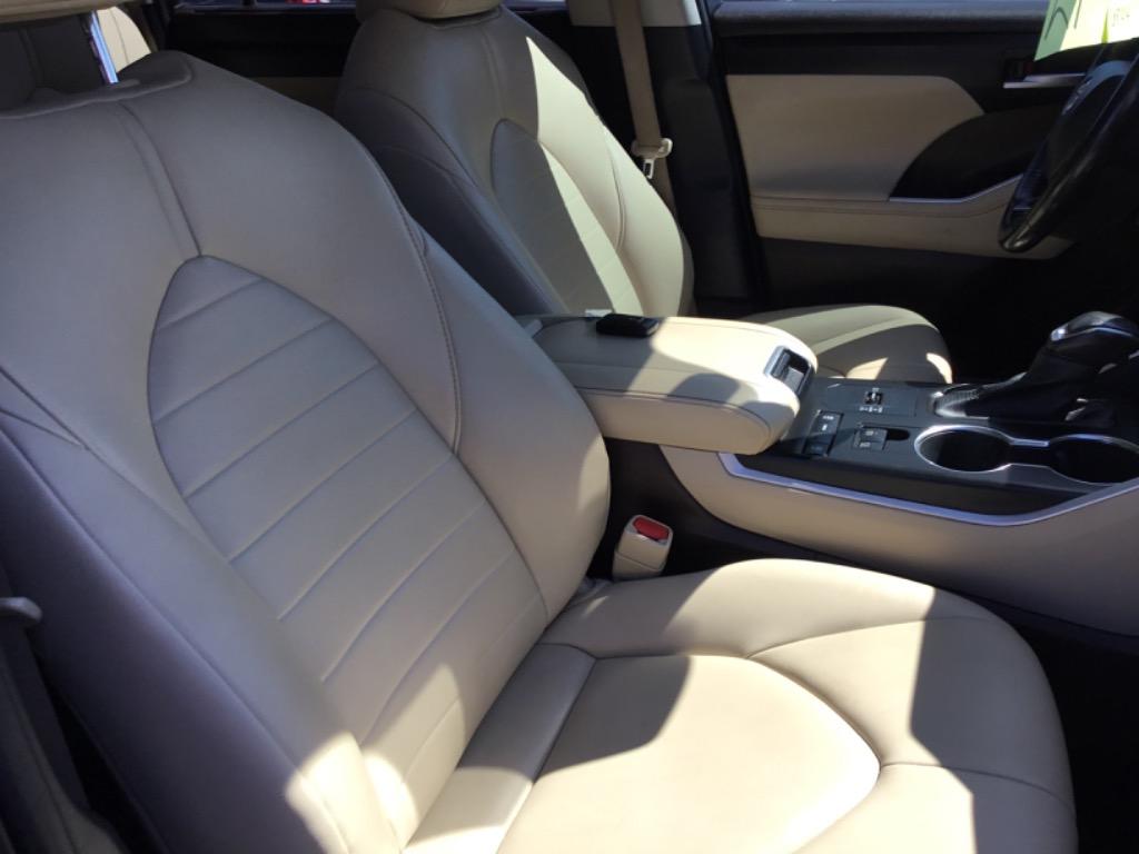 2020 Toyota Highlander - $29,999