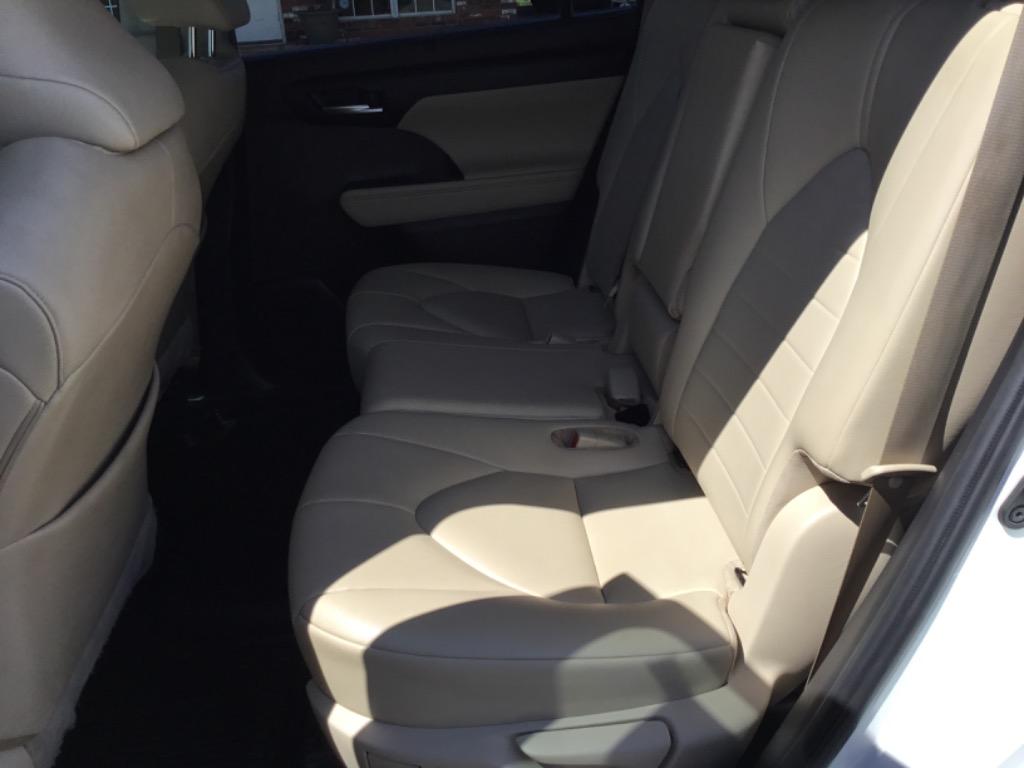 2020 Toyota Highlander - $29,999
