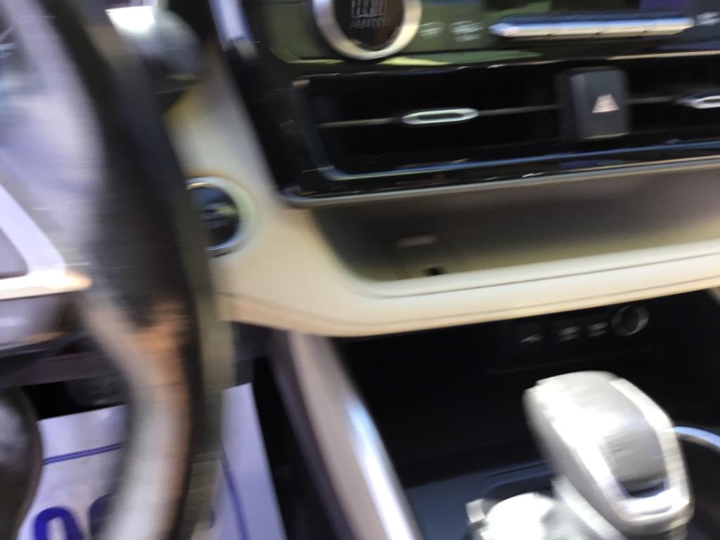2020 Toyota Highlander - $29,999