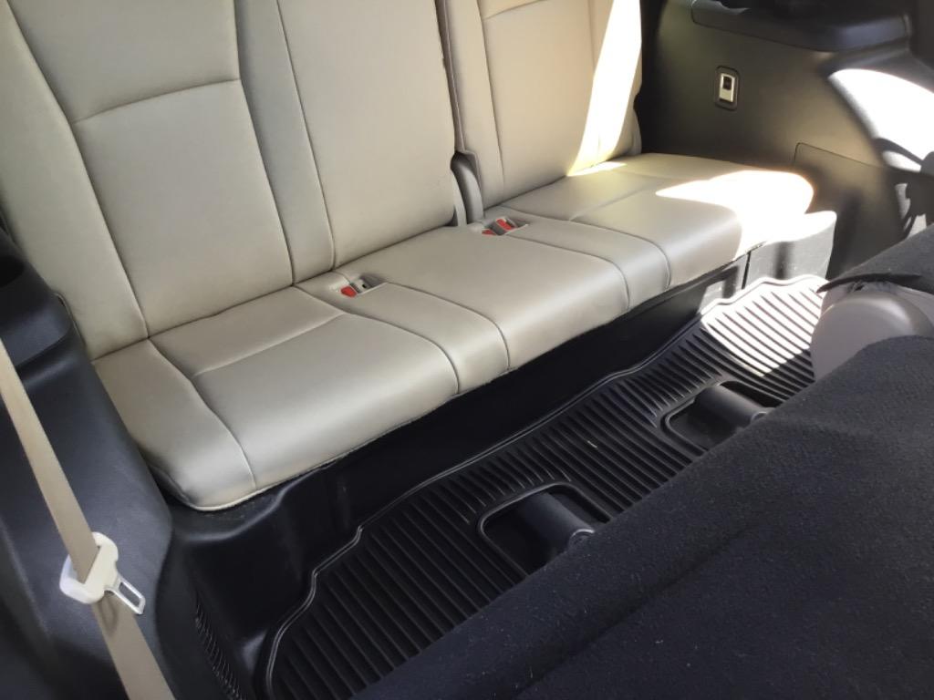 2020 Toyota Highlander - $29,999