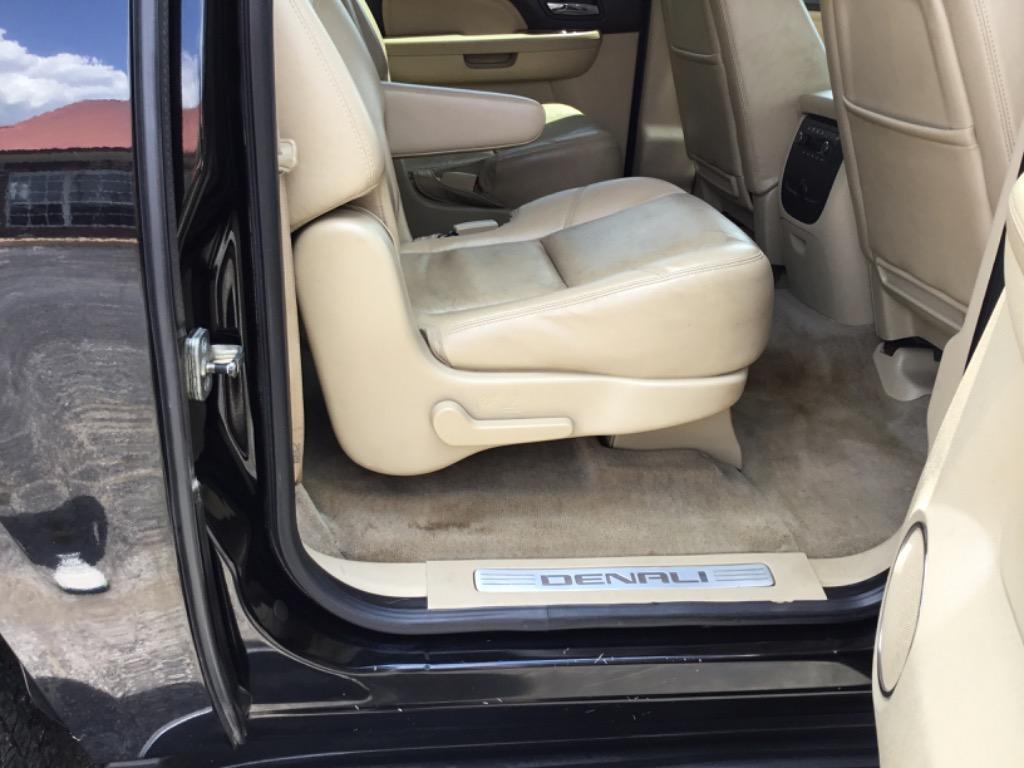2010 GMC Yukon - $7,999