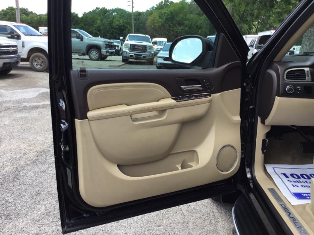 2010 GMC Yukon - $7,999