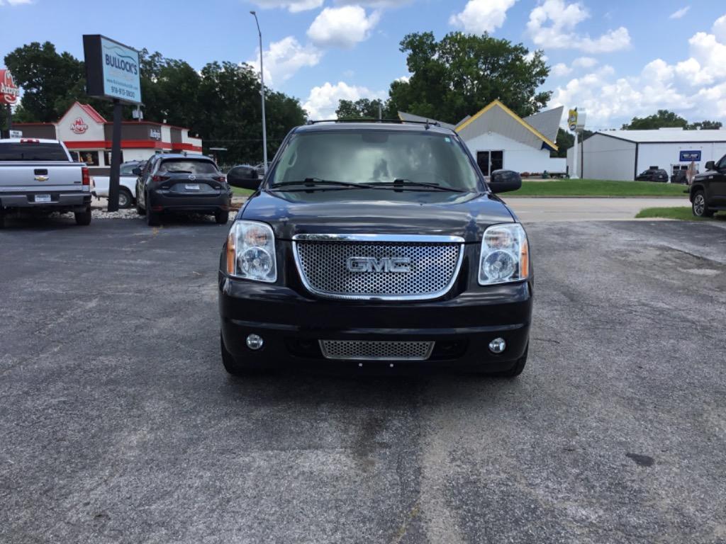 2010 GMC Yukon - $7,999