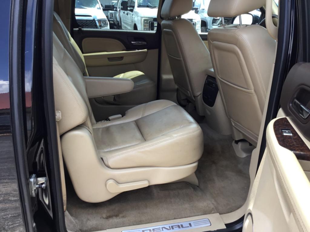 2010 GMC Yukon - $7,999