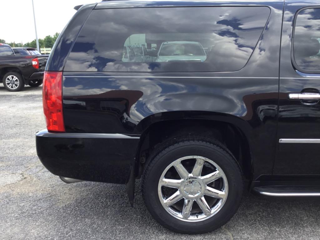 2010 GMC Yukon - $7,999