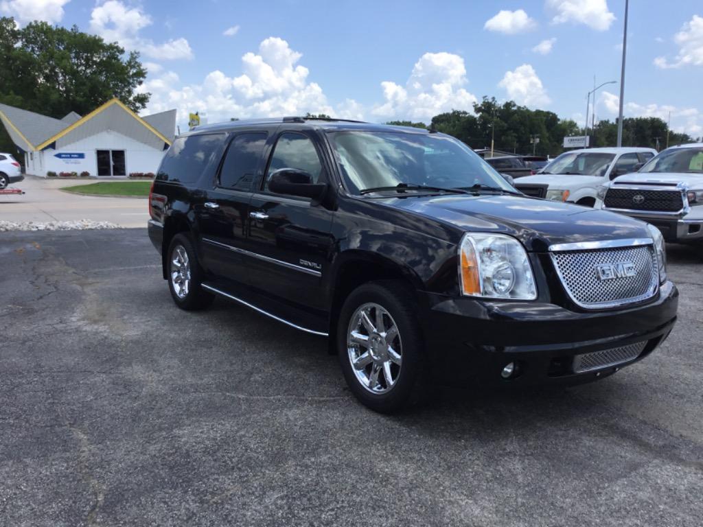 2010 GMC Yukon - $7,999