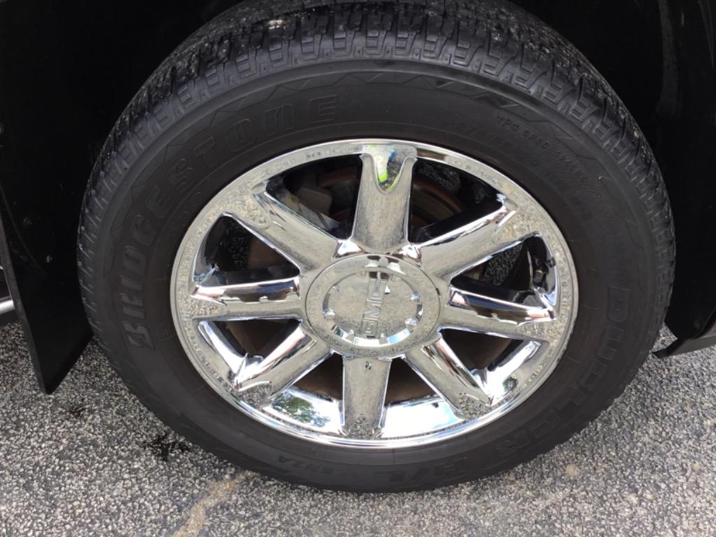 2010 GMC Yukon - $7,999
