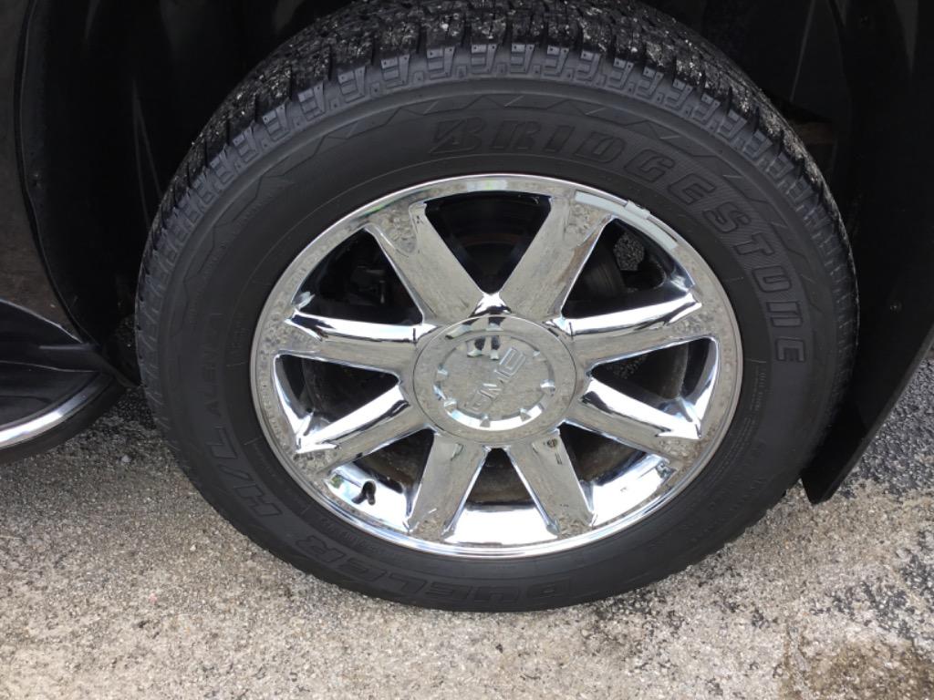 2010 GMC Yukon - $7,999