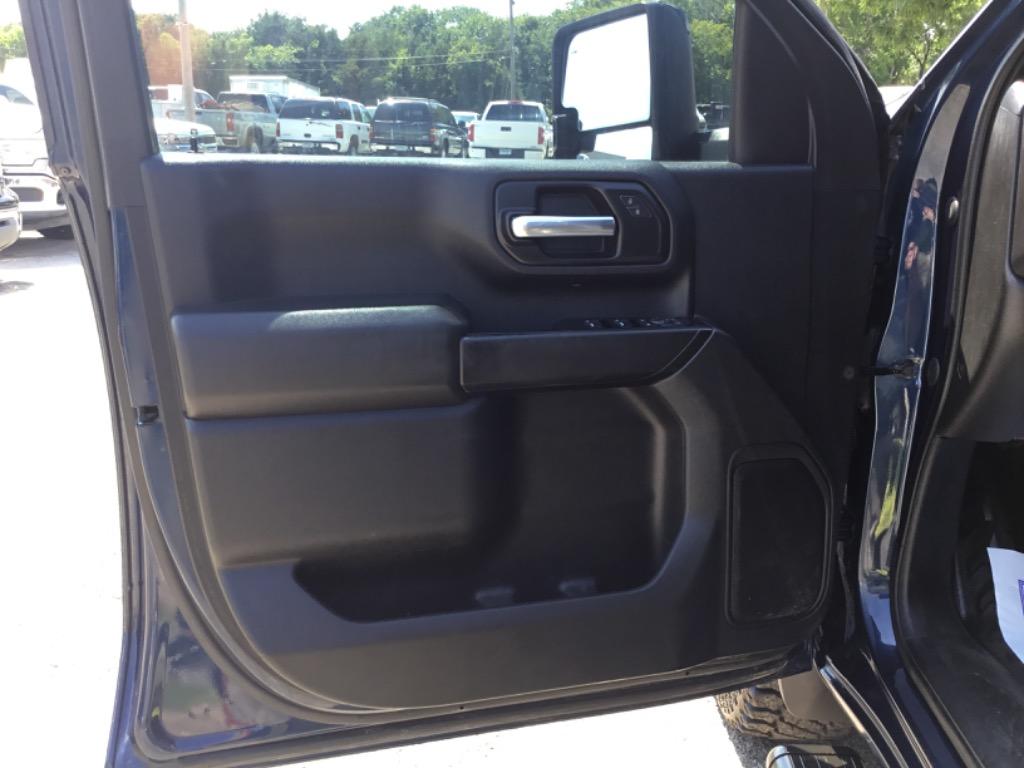 2020 Chevrolet Silverado 2500 - $22,999